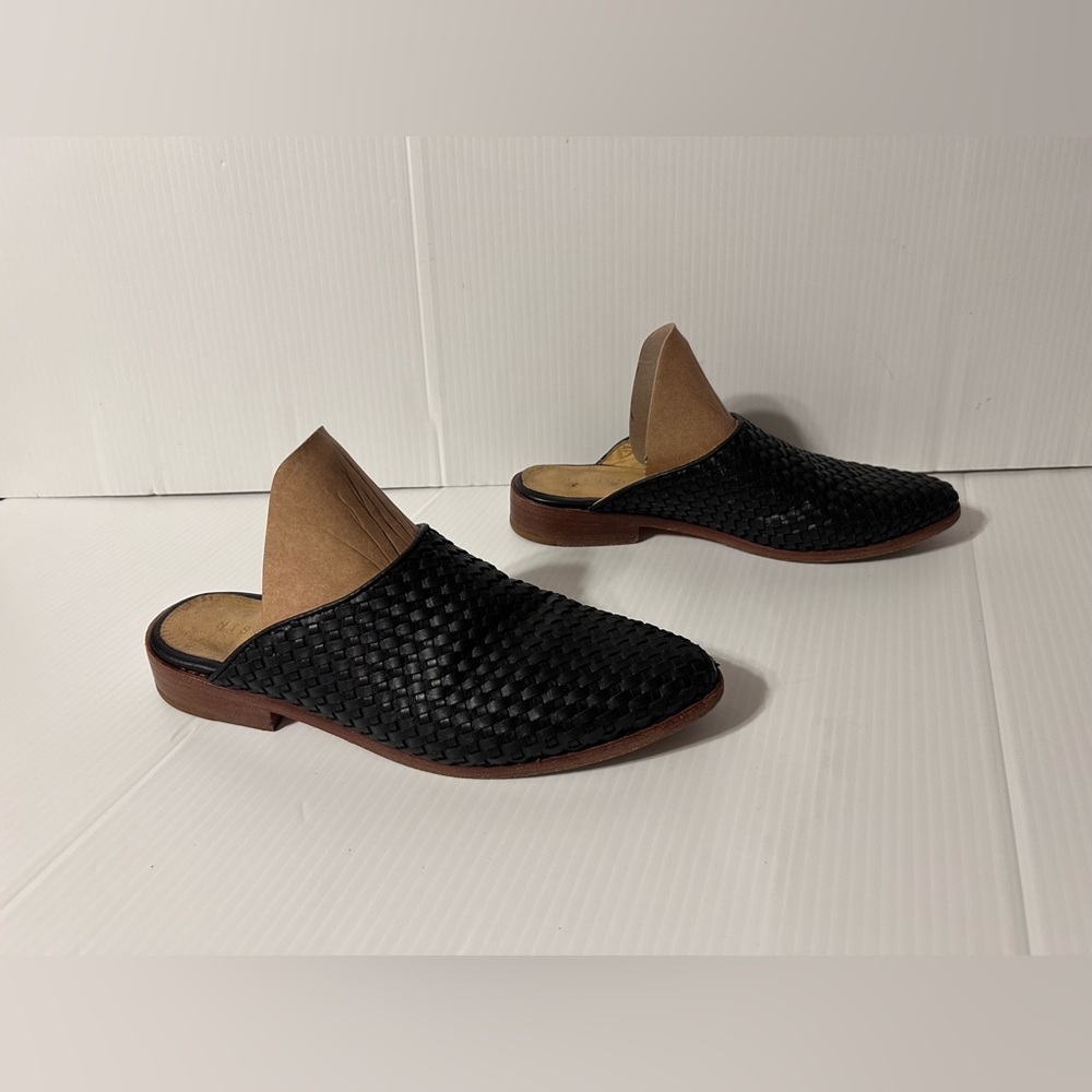 Nisolo black leather pointy toe slide mules shoe women size 8